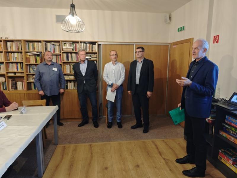 ODBORNÉ ZAMESTNANIE PRE DODÁVATEĽOV VÝROBKOV ALEBO SLUŽIEB NA ÚČELY OBRANY