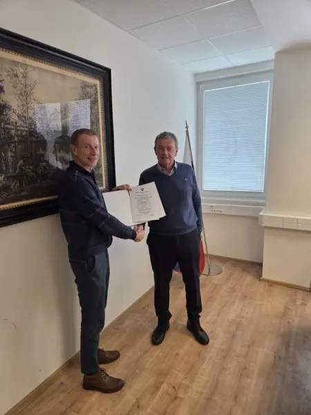 ODOVZDÁVANIE OSVEDČENÍ O ZHODE