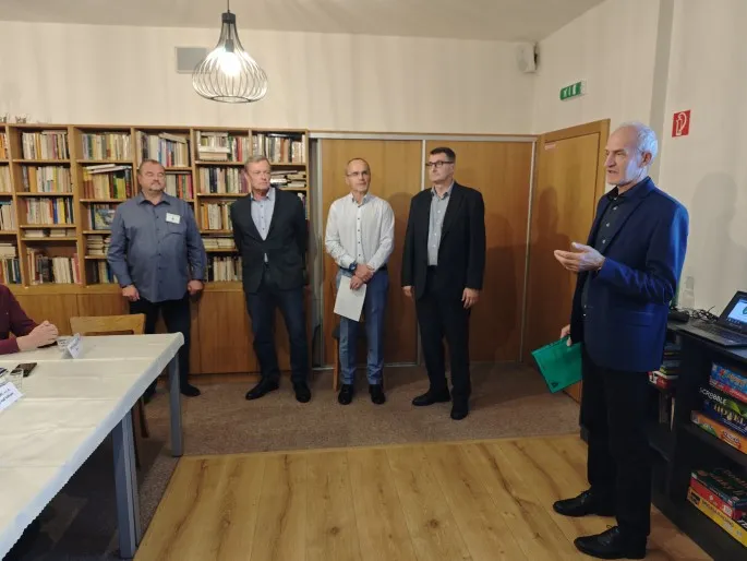 ODBORNÉ ZAMESTNANIE PRE DODÁVATEĽOV VÝROBKOV ALEBO SLUŽIEB NA ÚČELY OBRANY